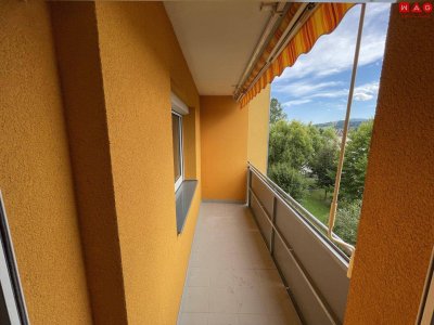 Neu sanierte 2-Zimmer-Wohnung mit großer Loggia!