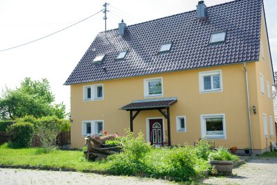 Seltenes Anwesen mit 1 ha, Tierhaltung & Gewerbeflächen – zukünftige Verfügbarkeit (voraussichtlich ab August 2027)