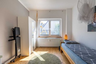 Moderne 4 ZWHG, 2 Bäder, Eichenparkett nahe dem Tabakquartier in ruhiger Wohnstraße