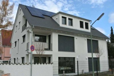 Moderne 2-Zimmer Maisonette mit Balkon in München-Moosach