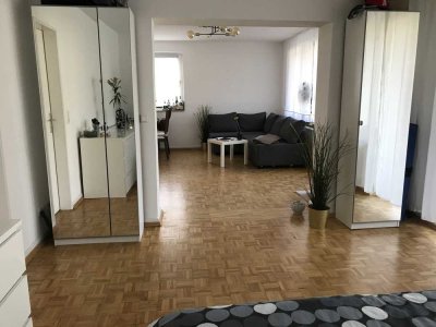 Geschmackvolle 2-Zimmer-Wohnung mit Einbauküche in Marburg