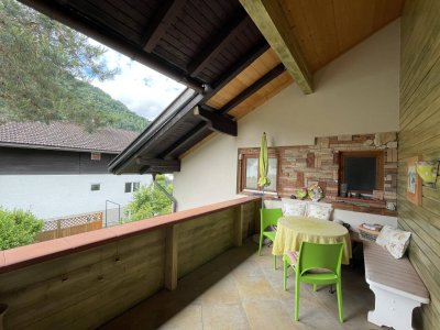 Großzügige Wohnung mit zwei Schlafzimmern in ruhiger Lage