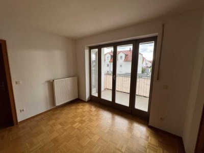 Moderne 2-Zimmer-Wohnung mit Südbalkon, Top-Lage Straubing-West