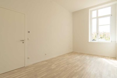 Zeitreise zum Wohnen: Charmante 2-Zimmer-Oase in historischer Kasernenkulisse!