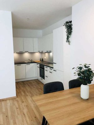 Geschmackvolle, modernisierte 1-Raum-Wohnung mit Balkon und EBK in Dorfen