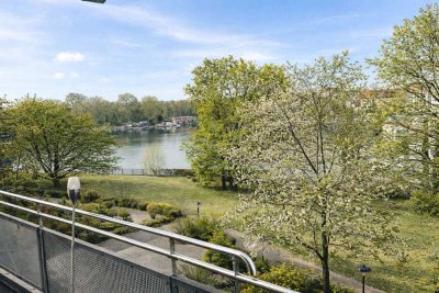 4-Zimmer-Penthousewohnung mit ca. 60m² Terrasse und rundum Wasserblick in Berlin-Köpenick
