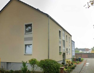 Freundliche und modernisierte 2-Raum-Wohnung mit gehobener Innenausstattung mit EBK in Lippstadt