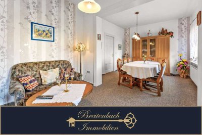 Mehrfamilienhaus mit großem Grundstück und viel Potenzial