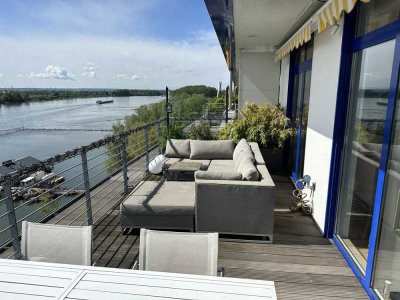 Dachterrassen-Wohnung mit traumhaftem Rheinblick in Köln Sürth