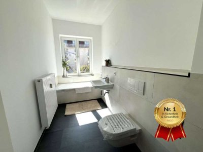 � In Renovierung I Sonniger Balkon I Neue Einbauküche I Tageslichtbad mit Wanne