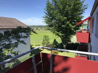 Gepflegte 2,5-Zimmer-Wohnung mit Balkon und EBK in Stuttgart Birkach