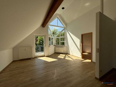 Stilvolle 3-Zimmer-Dachgeschosswohnung mit 2 Balkonen