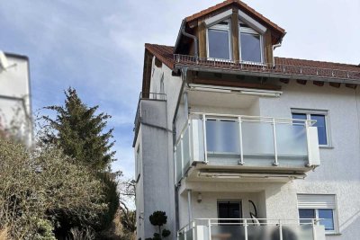 Großzügige Doppelhaushälfte mit Einliegerwohnung und Doppelgarage in attraktiver Lage von Waiblingen