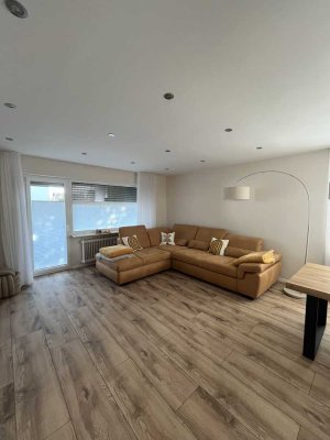 LANDAU/BORNHEIM: Sanierte 4-Zimmer-Wohnung im EG mit neuer Küche, Garage & Terrasse zu vermieten.