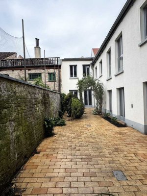 Einzigartiges Seitenflügelhaus in der Lübecker Innenstadt