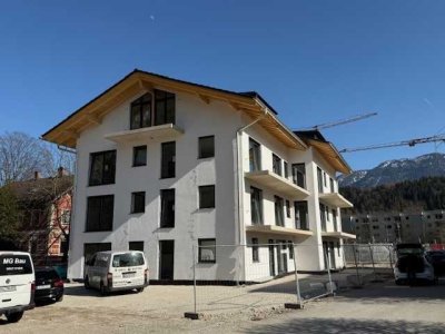 Für Kapitalanleger!
Neubauprojekt: Moderne 2-Zimmer mit Balkon incl. Tiefgarage mit Top Mieter !
P