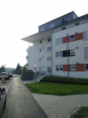 Geschmackvolle, neuwertige 3-Zimmer-Wohnung in ruhiger Lage mit großem Balkon