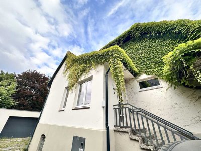 von PRIVAT: Exkl., sonnige "Haus-im-Haus"-ETW, beste Villenlage Zentrum