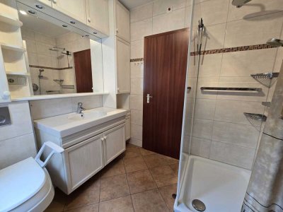 Aktuell in Renovierung - großzügige 2-Zi. Wohnung mit Balkon!