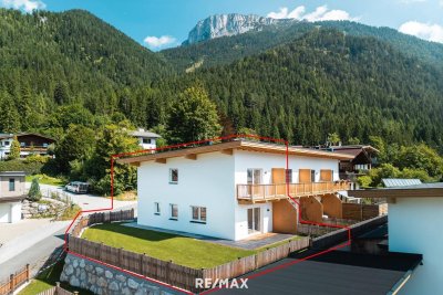 Neubau mit Gartenparadies und herrlicher Aussicht