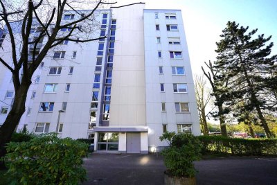 Provisionsfrei! Schöne 2-Zimmer Wohnung mit Loggia und Tiefgaragenstellplatz