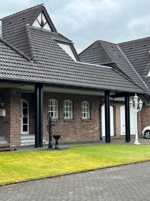 Erstbezug nach Renovierung, Große Doppelhaushälfte mit gehobener Innenausstattung