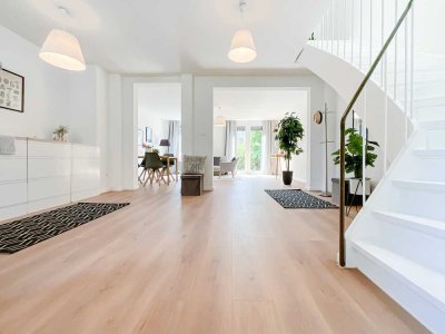 Familienfreundliches Mittelreihenhaus mit Hamburg-Garten Schnelsen