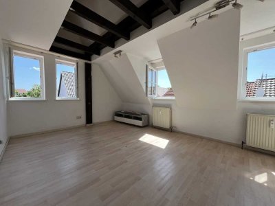 Attraktive 1,5-Zimmer-Maisonette im historischen Altbau
