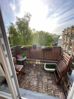 Freundliche 2-Zimmer-DG-Wohnung mit Balkon in Potsdam