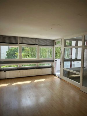 1-Zimmer-Wohnung mit Balkon in Berlin-Wilmersdorf