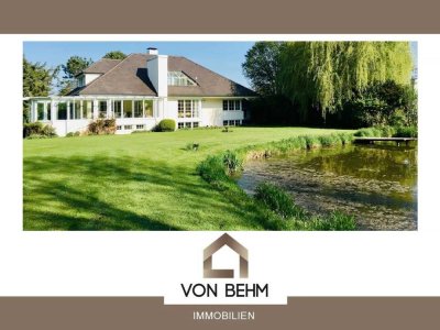 von Behm Immobilien -  Villa mit Traumgrundstück in Geisenfeld
