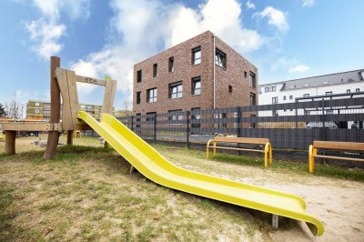 Erstklassiges Wohnen in Fümmelse: Modernes Traumhaus mit exklusivem Spielplatz direkt vor Ihrer Tür!