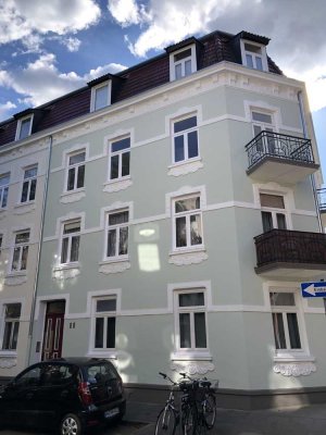 4-Zi Altbauwohnung sucht AltbauliebhaberIn ab sofort