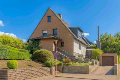 Richtig zuhause: Renovierungsbedürftiges Einfamilienhaus samt Garten in Sackgassenlage - Erbbaurecht