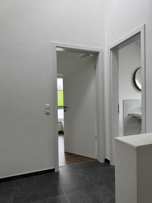 Moderner Wohnbereich mit eigenem Bad - Neubau 2019 - All-inclusive - Mitnutzung im Haus