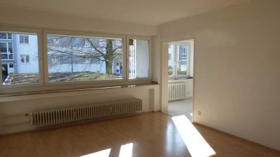 Freundliche, helle, gut geschnittene 4ZKB mit Gäste-WC