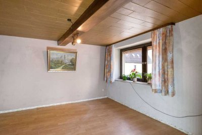 Sanierungsobjekt mit Garten in zentraler Lage von Gerach