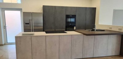 Exklusive, neuwertige 4-Raum-Erdgeschosswohnung mit luxuriöser Innenausstattung in Weinheim