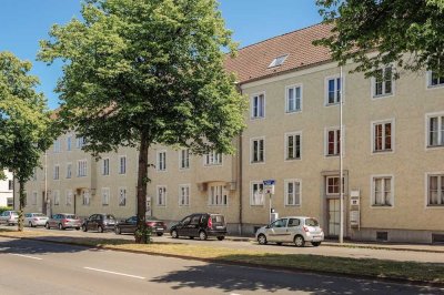 Dachgeschosswohnung in der Innenstadt // DG links