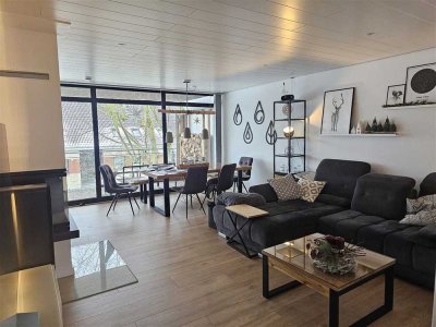 Moderne 3-Zimmer-Wohnung mit Kamin & Loggia