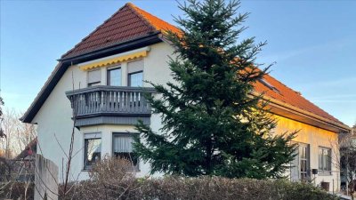 Großzügiges Einfamilienhaus mit Einliegerwohnung in Glauchau-Reinholdshain