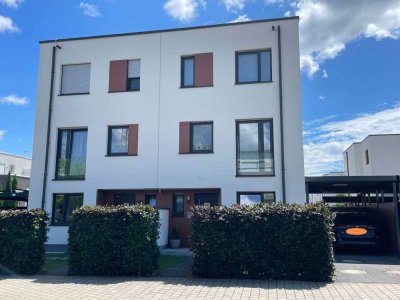 Charmante Doppelhaushälfte in beliebter, familienfreundlicher Lage am Frankfurt Riedberg