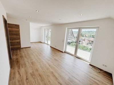 Helle Maisonette Wohnung mit Balkon (möbliert)