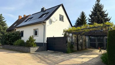 Zukunftsorientiertes Wohnen: moderne Immobilie in Mosigkau mit Photovoltaik