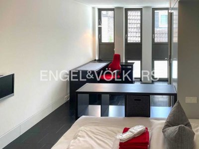Junge Wohngemeinschaft in herausragenden City-Apartments