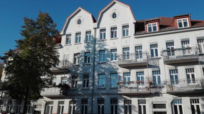 Markkleeberg West - 4-Raumwohnung mit 2 Balkonen, Stellplatz und großem grünen Mietergarten