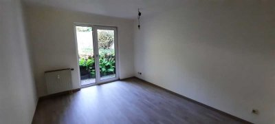 Exklusive, sanierte 1-Zimmer-EG-Wohnung mit Balkon und EBK in Aachen