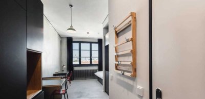 students only - Penthouse Wohnung mitten in Friedrichshain