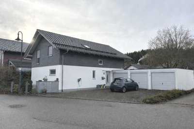 Einfamilienhaus mit hochwertiger Ausstattung und viel Platz für Wohnen und Hobby in toller Lage