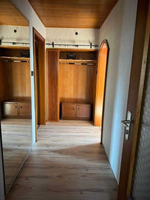 Schöne 3-Zimmer-Dachgeschosswohnung mit Küche in Herdorf